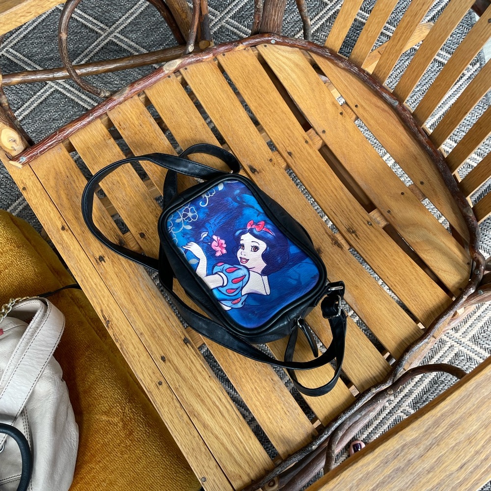 Snow White small purse pleather